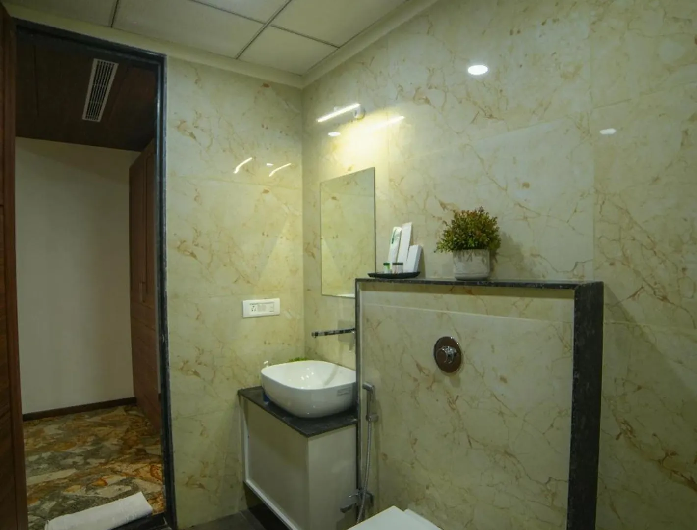 ***  Hari Vilaas Enclave Hotel Varanasi India