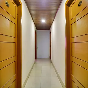 oyo-flagship-chiyang.hotels-munnar.com/