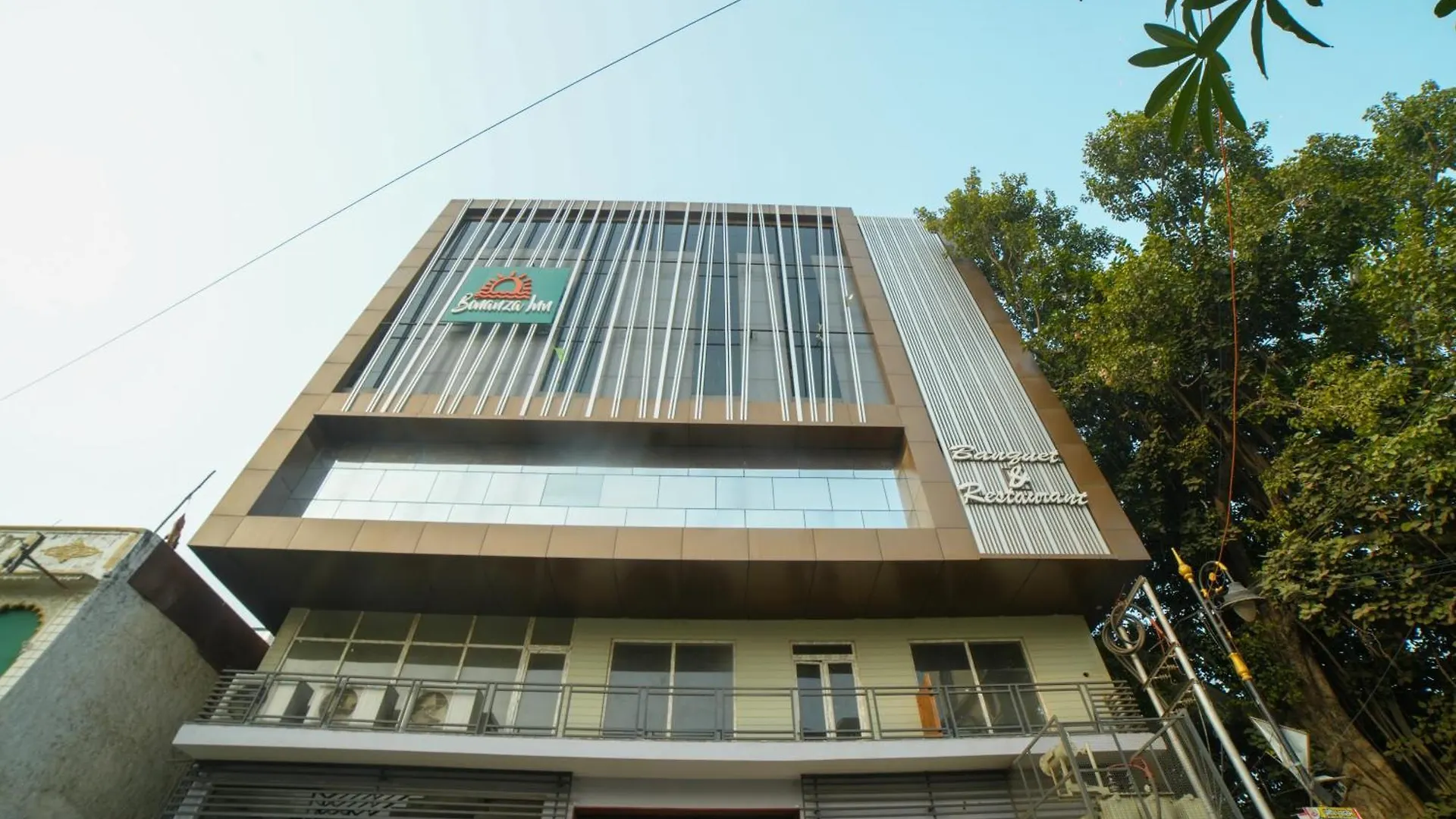Hari Vilaas Enclave Hotel Varanasi 3*,  India